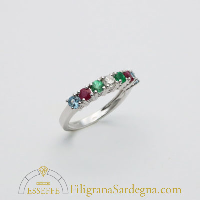 Anello con diamante, smeraldi, rubini e acquemarine