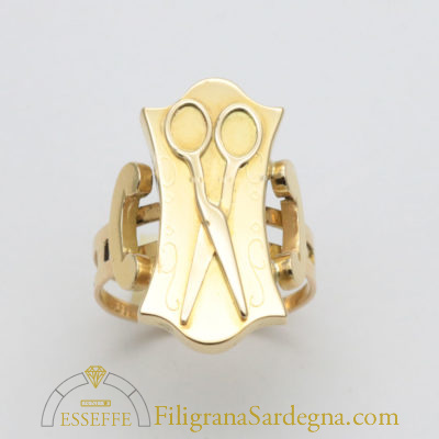 Anello d’oro con forbici