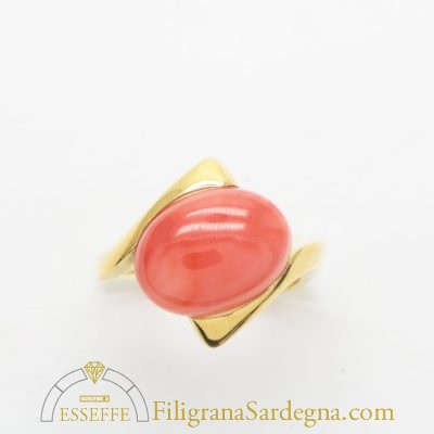 Anello contraries con corallo