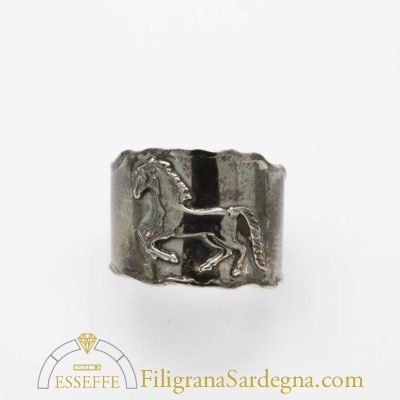 Anello in argento con cavallo