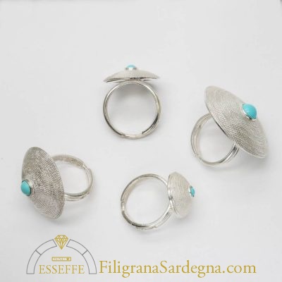 Anello in argento con corbula e turchese