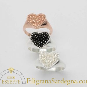 Anello in argento con cuore a nido d'ape