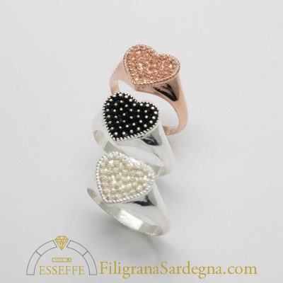 Anello in argento con cuore a nido d'ape