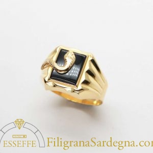 Anello in oro con onice e serpente