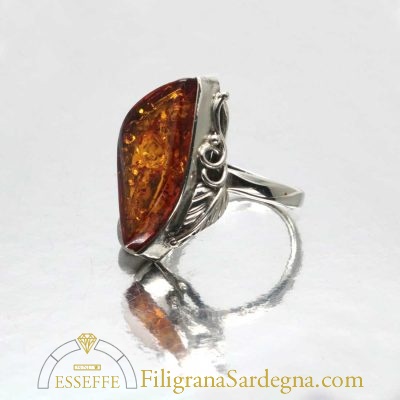 Anello regolabile in argento con ambra