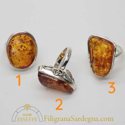Anello regolabile in argento con ambra