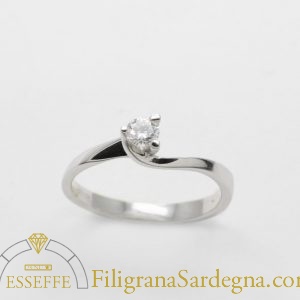 Anello solitario diamante
