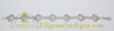 Bracciale con elementi in filigrana d’argento a rombo
