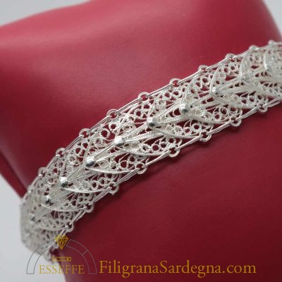 Bracciale con elementi in filigrana a giorno in argento bianco naturale