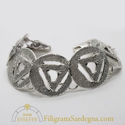 Bracciale in argento con moduli decorati per granulazione