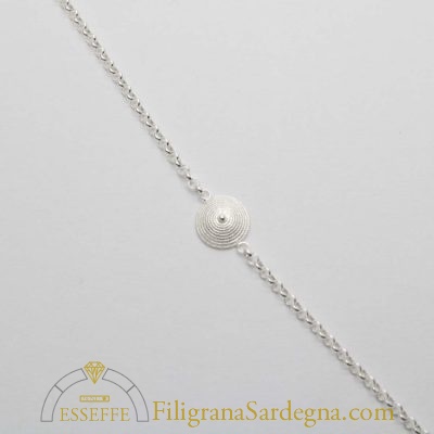 Bracciale d'argento con corbule in filigrana