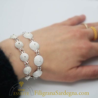 Bracciale in argento con corbule