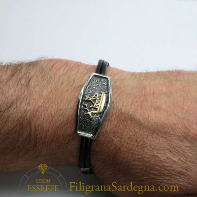 Bracciale in argento con navicella votiva d'oro