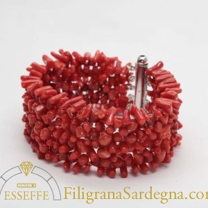 Bracciale in argento con sassi di corallo