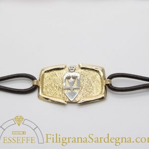 Bracciale in oro con dea madre