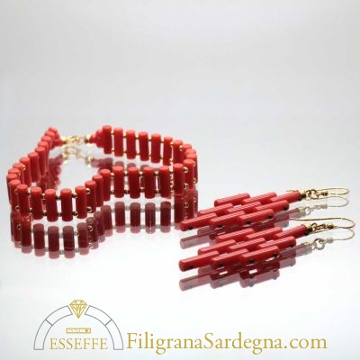 Bracciale in oro e corallo a cannettine