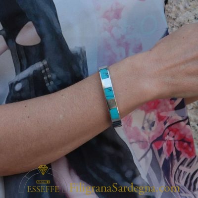 Bracciale rigido in argento lucido