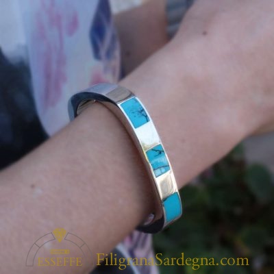 Bracciale rigido in argento lucido