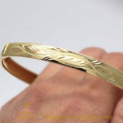 Bracciale rigido in oro