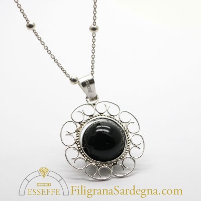 Ciondolo argento e onice nera realizzato a mano con collana