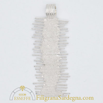 Ciondolo in argento in filigrana design tappeto sardo