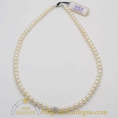 Collana di perle bianche con strass