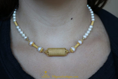 Collana di perle con rocchetto in filigrana