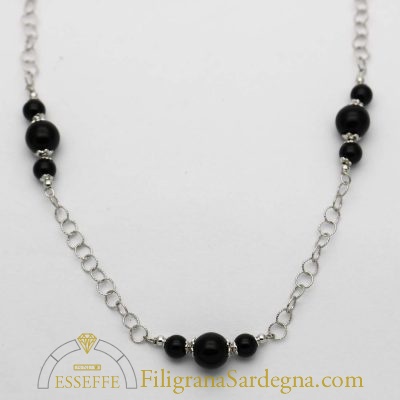 Collana in argento con onice nera