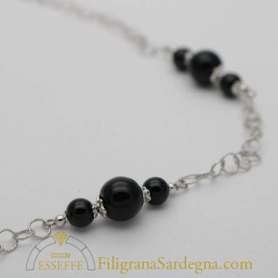 Collana in argento con onice nera