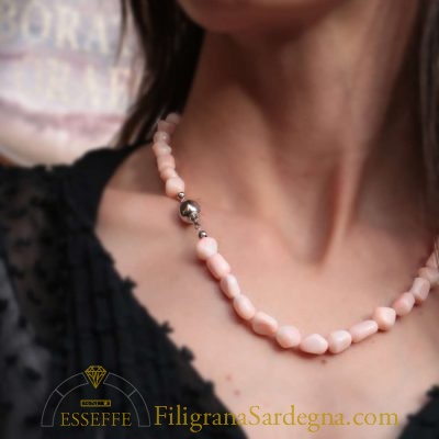 Collana in corallo rosa