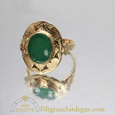 Corniola verde in oro decoro a bulino