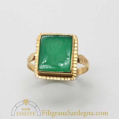 Corniola verde quadrata in oro