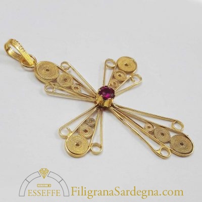 Croce in filigrana d’oro con sintesi di rubino