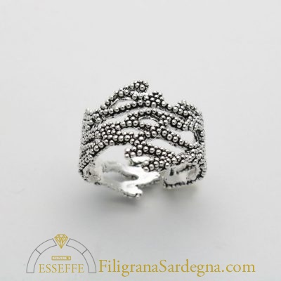 Anello con granulazione e traforo