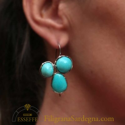 Orecchini d’argento con turchesi a sasso