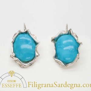 Orecchini in argento con turchese naturale