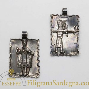 Pendente in argento con bronzetto