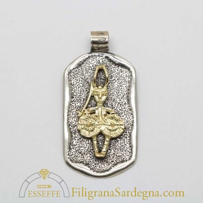 Pendente in argento e oro con guerriero nuragico